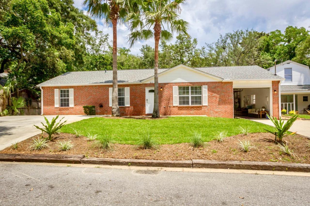 Life'S A Breeze! Updated 3B Home 10 Min To Beach! Gulf Breeze Exteriör bild